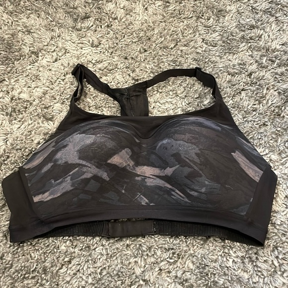 Black Incredible Max High Impact Sports Bra, 38DD - Picture 1 of 3
